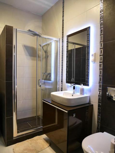 Fueredi Apartman Debrecen Kültér fotó