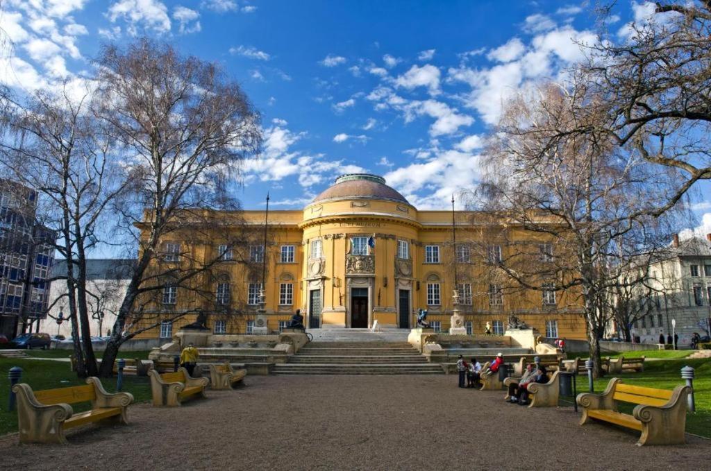 Fueredi Apartman Debrecen Kültér fotó